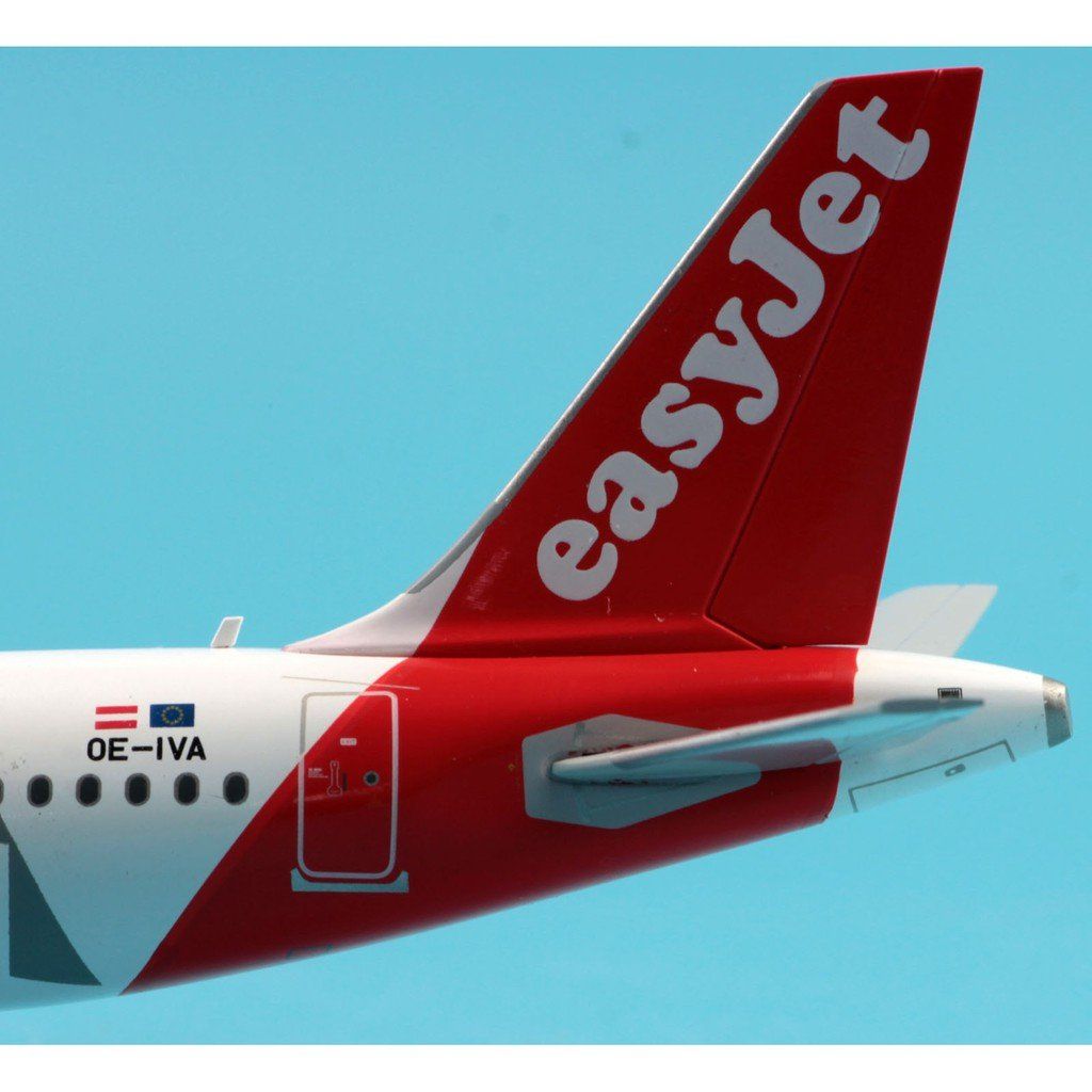 Easyjet Kit di modellismo & Modellini statici: A320 EASYJET - Austria – Nuovo e nell'imballaggio originale da Morges venduto da iljamuromez 3