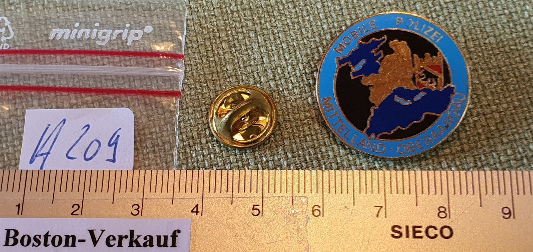 Medaglie: H209 - Pin Mob. Polizei Bern Ob. Aargau – Usato da Reinach BL venduto da Boston-Verkauf 2