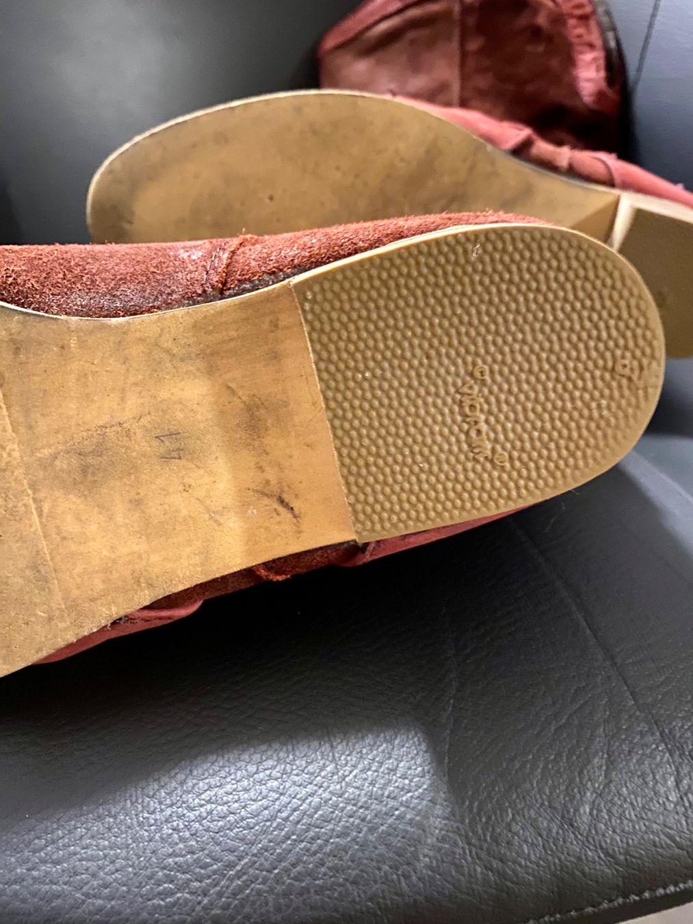 Damenschuhe: Stiefel – Gebraucht aus Küssnacht am Rigi von Wir-3 3