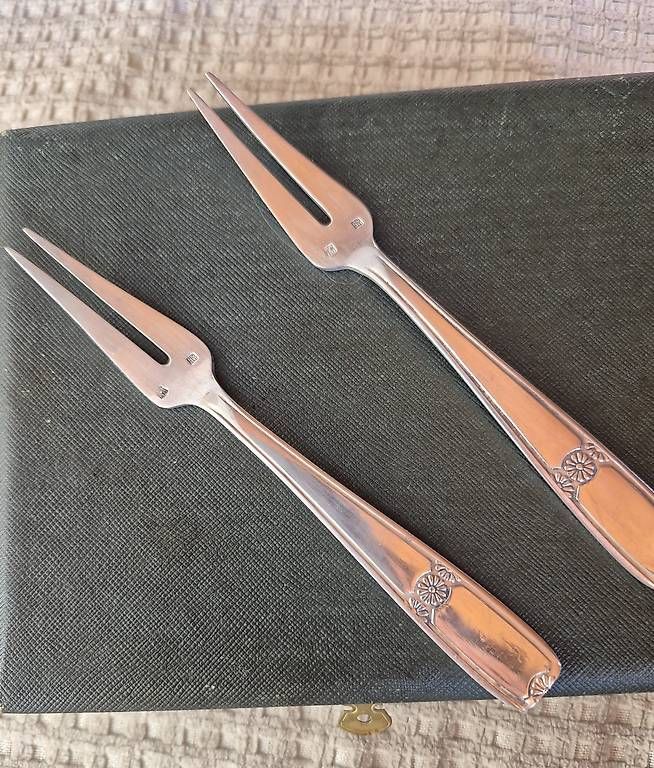 Forchette: Fourchette à escargitsvintage, fourchettes argentées, 12 pcs – Usato da Les Rasses venduto da bla_c5x8 1