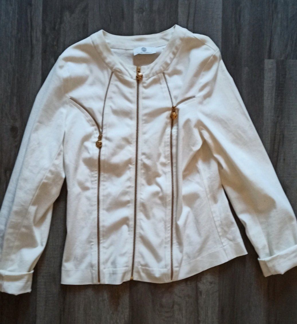 Versace Completi: Ensemble blanc satiné VERSACE 14ans – Usato da Leytron venduto da SoniaGreen 1