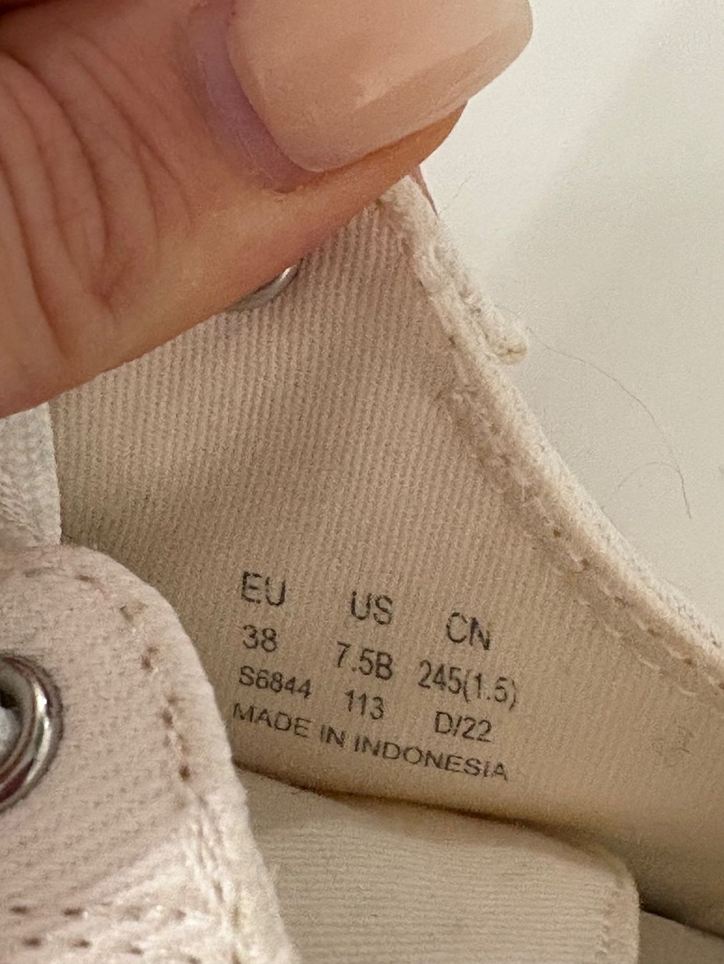 Stuart Weitzman Scarpe da donna: Stuart Weitzmann Sneaker weiss Gr. 38 Canvas Stoff Plateau – Nuovo (secondo la descrizione) da Regensdorf venduto da secondchancefashion 6