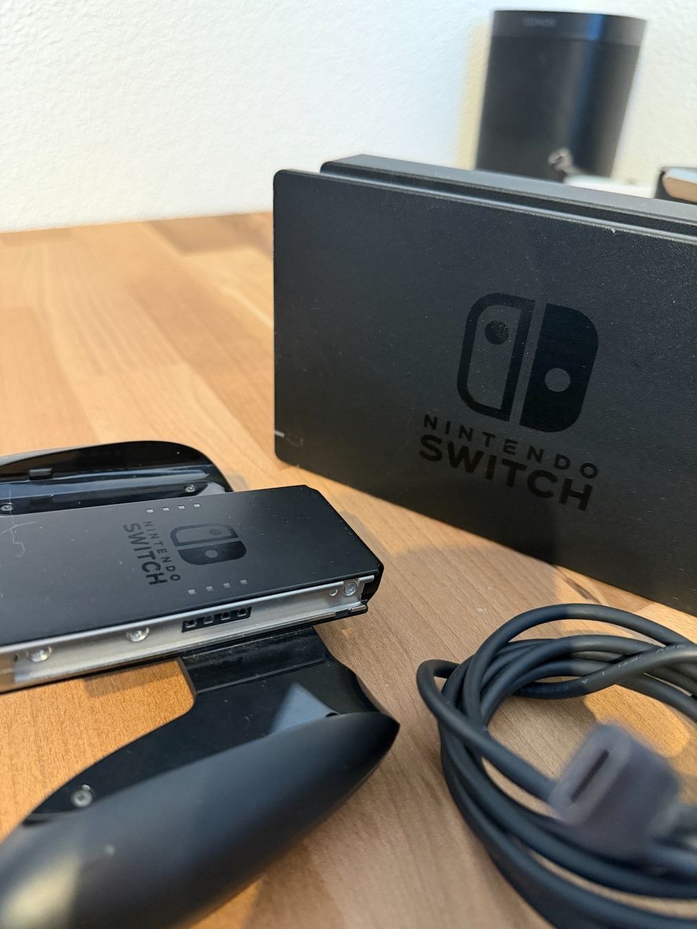 Nintendo Console: Nintendo Switch 1. Gen. mit Dock und Zubehör – Usato da Appenzell venduto da Greenalba1879 2