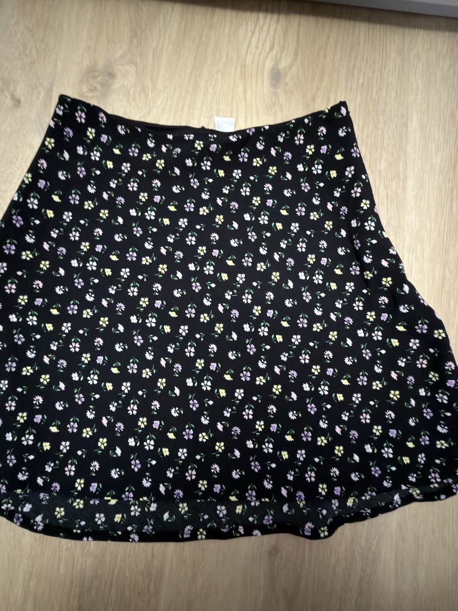 H&M Gonne: Rock – Nuovo (secondo la descrizione) da Birmensdorf ZH venduto da Samantha_07