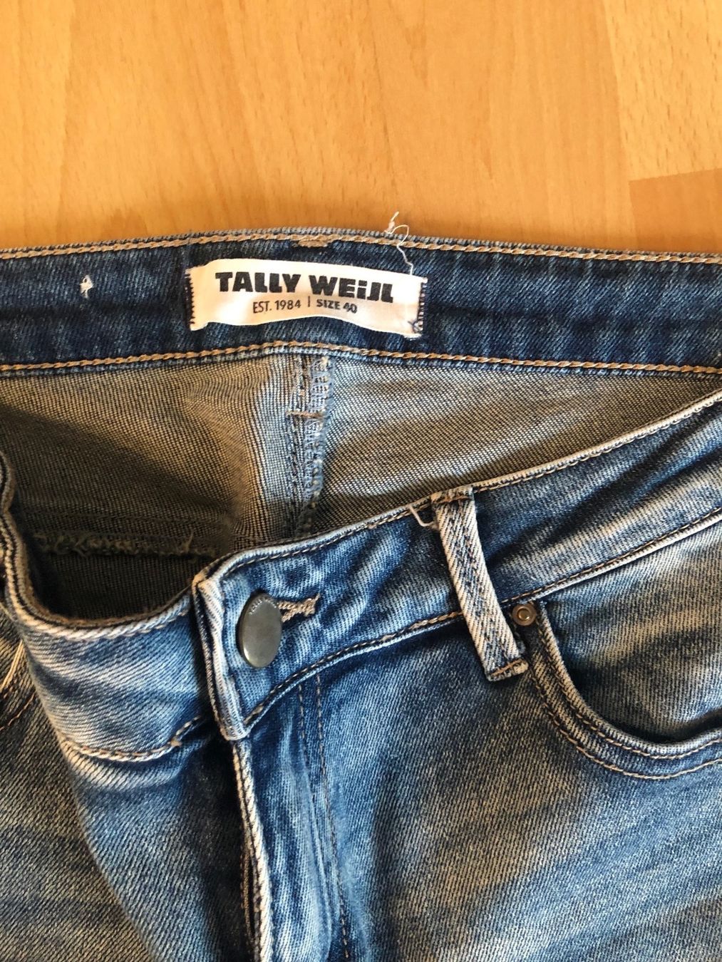 Tally Weijl Jeans: Jeans Gr 40 – Usato da Zürich venduto da Herbion1 3