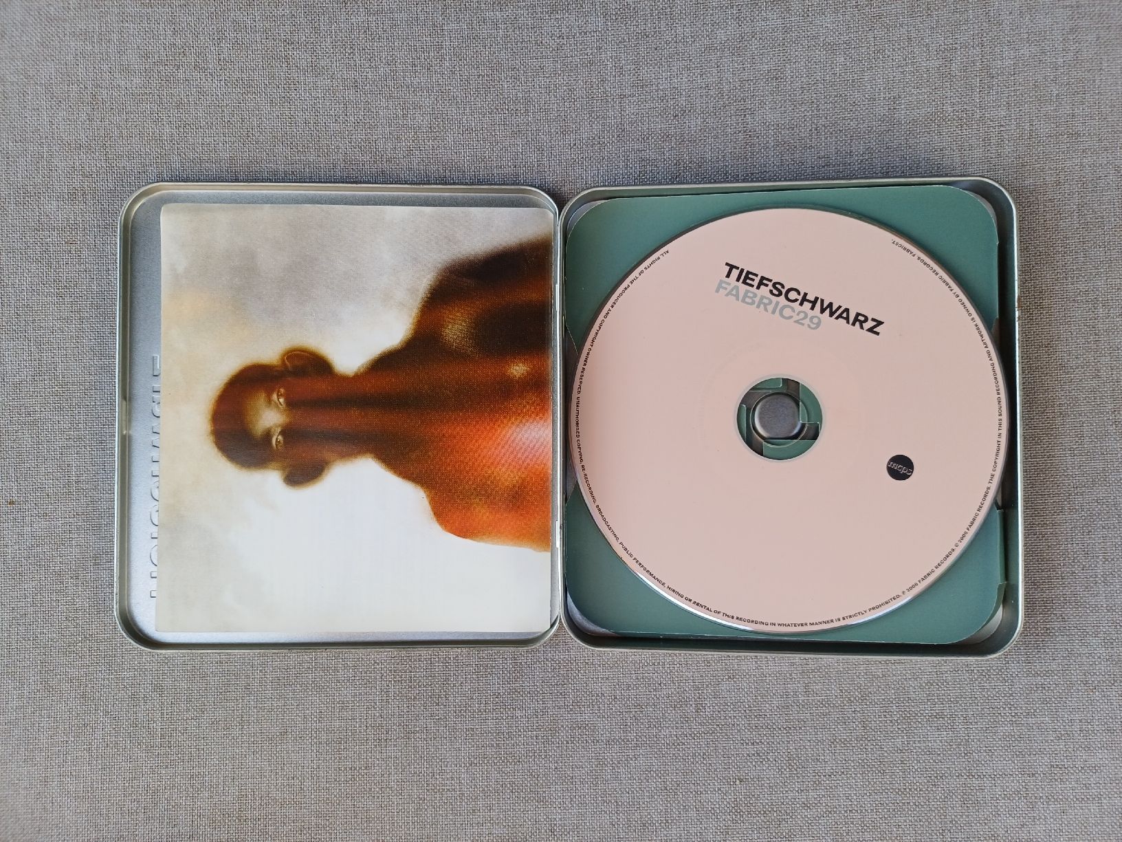CDs: Tiefschwarz "Fabric 29" CD – Neuf (Voir description) à Begnins par Drastic-Sound 3