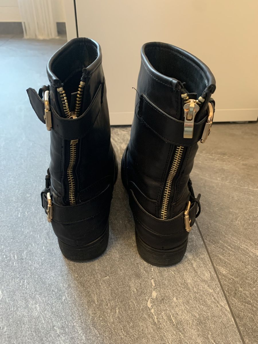 Scarpe da donna: Stiefeletten Farbe schwarz, Grösse 38 – Usato da Einsiedeln venduto da important__ 3
