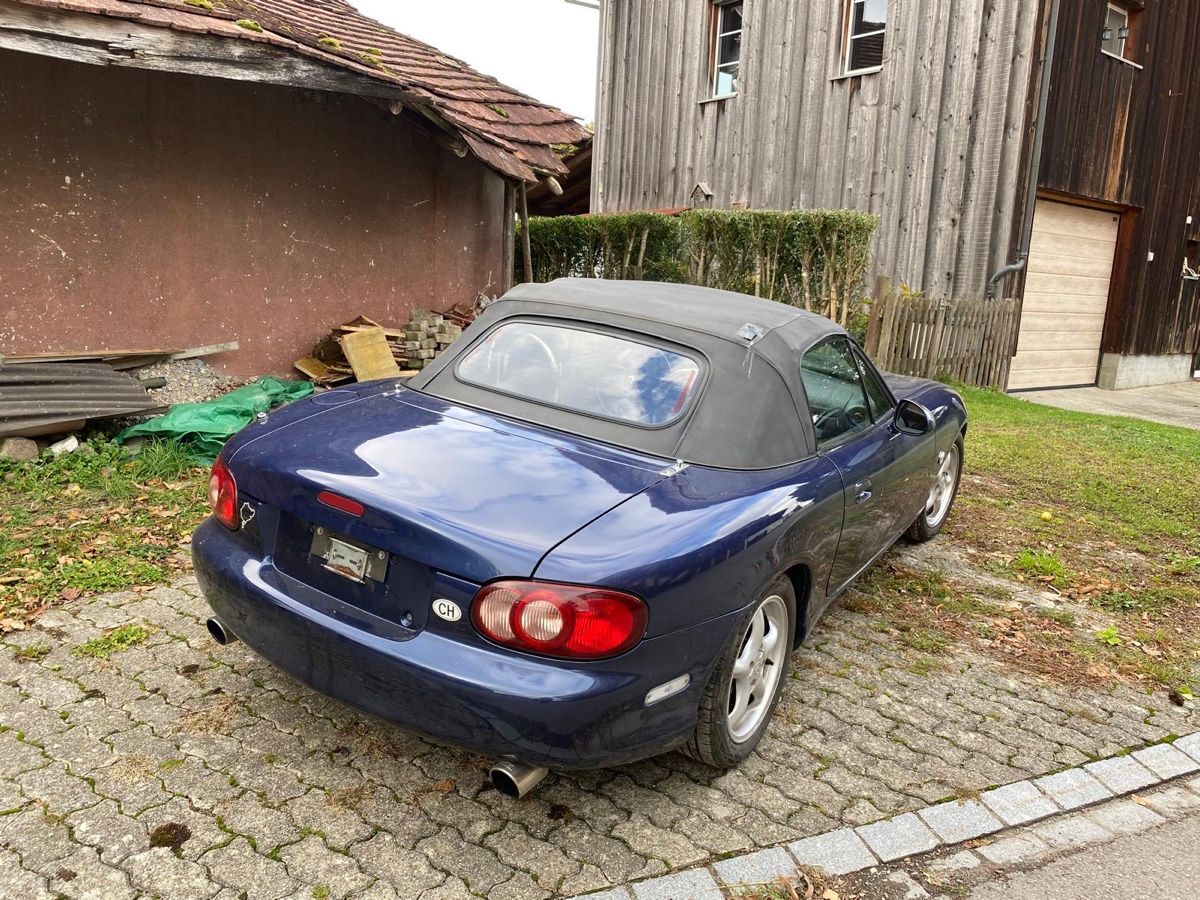 Mazda Autos: Mazda MX-5 1.6 blau mit Hardtop – Gebraucht aus Oberembrach von loco2009 1