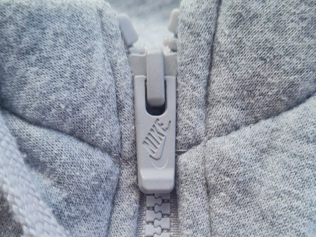 Tommy Hilfiger Pullover & Sweatshirts: Nike / Pullover / Trainerjacke / Hoodie / Herren / Grau – Gebraucht aus Safenwil von Husqi2000 7