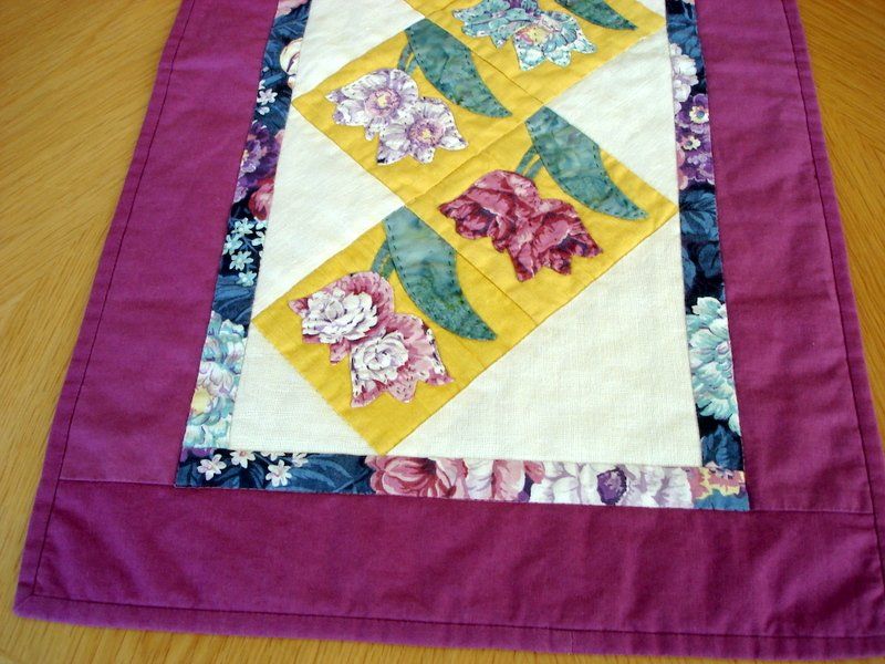 Tappeti: Patchwork Tischläufer mit Blumenmotiv Handarbeit – Usato da Regensdorf venduto da anna059 1