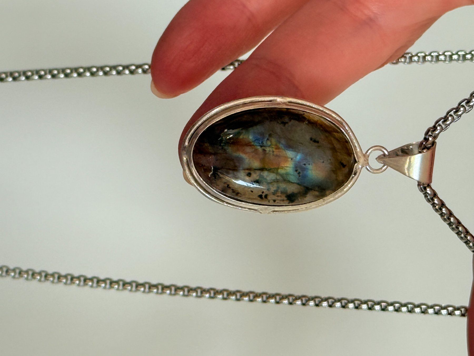 Catenine: Collier Labradorite Élégance discrète, neuf. – Nuovo e nell'imballaggio originale da Genève venduto da AGBERG 9