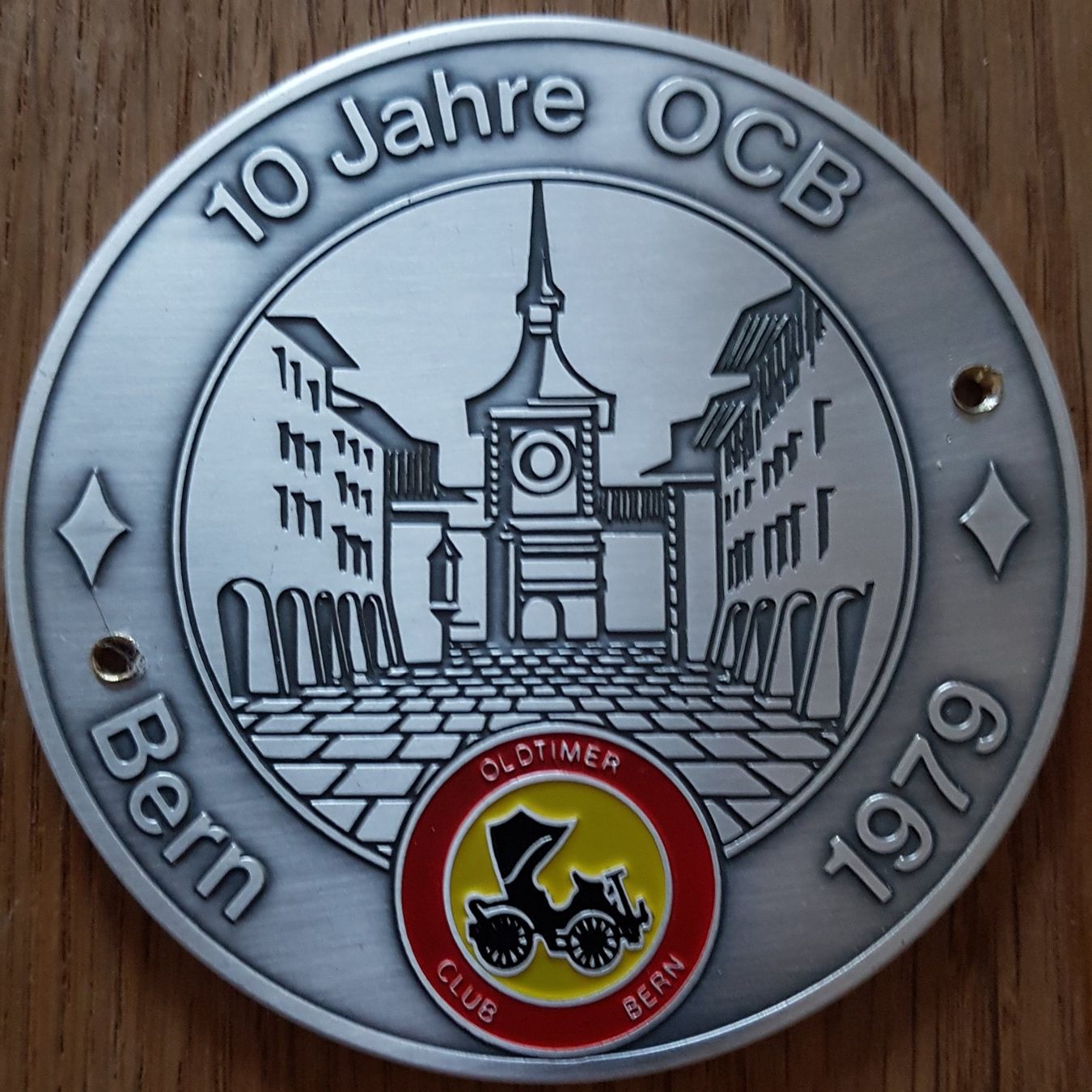 Plaquettes & Badges: Plakette Bern 10 Jahre OCB 1979 – D'occasion à Neuchâtel par Blondy_73