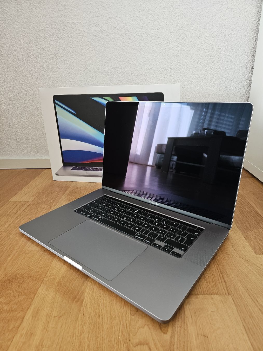 Apple Notebooks: MacBook 16 Pro 2019 – Defekt aus Roggwil BE von Hr.Gustav