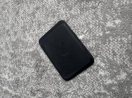 Original Apple Wallet FineWoven mit MagSafe