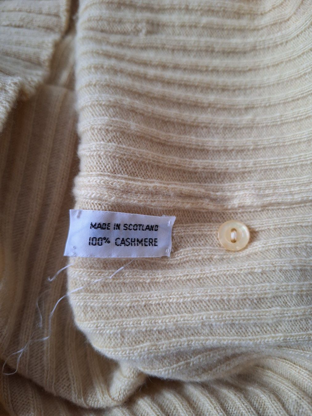 Gilets: Cardigan cachemire M – D'occasion à St-Triphon par Jldr0 3