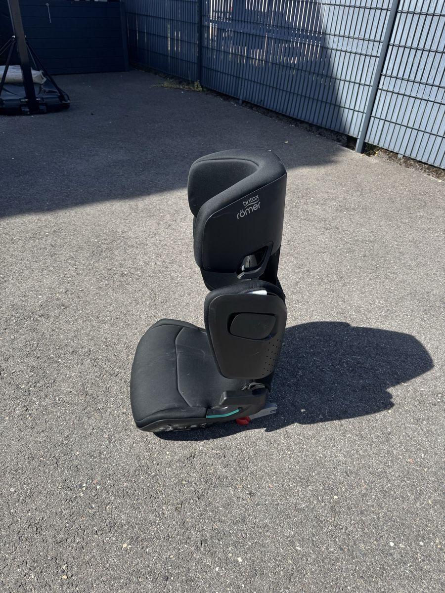 Britax Römer Auto-Kindersitze: Siège auto pour enfants  – Gebraucht aus Romanel-sur-Morges von cpa_2kqd