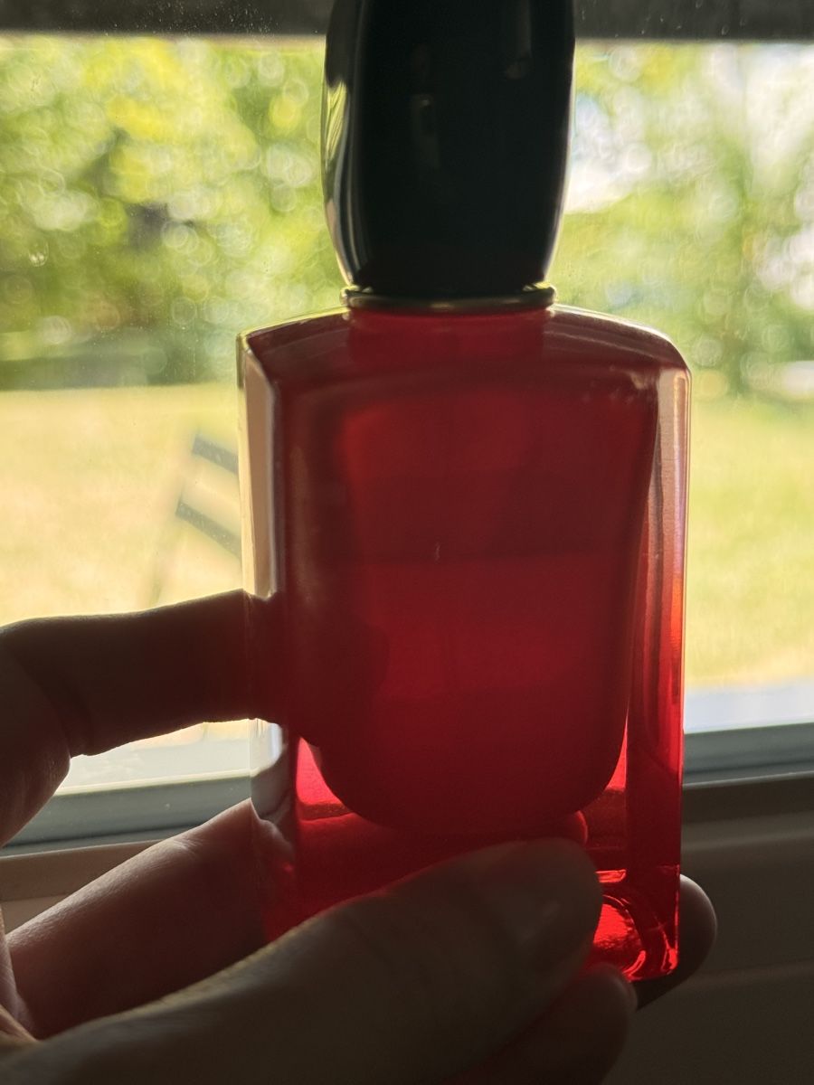 Armani Parfums & Eau de Toilette: Parfum Armani Si Passione – D'occasion à Ottenbach par ul9_vq6l 2