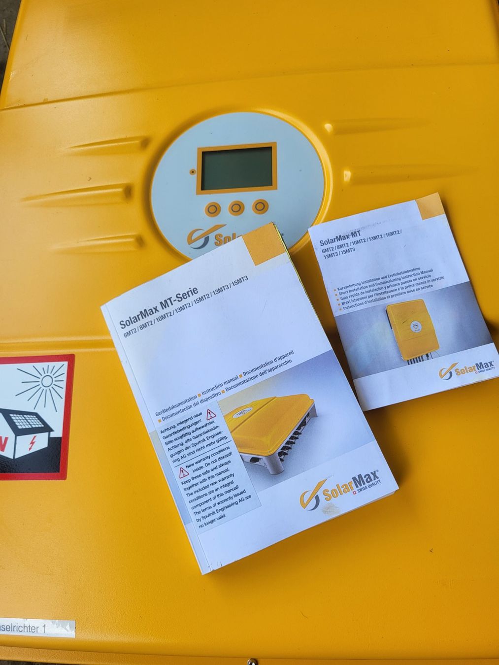 Inverter: 2 Wechselrichter Solarmax MT2 – Usato da Brunnen venduto da caro711 2