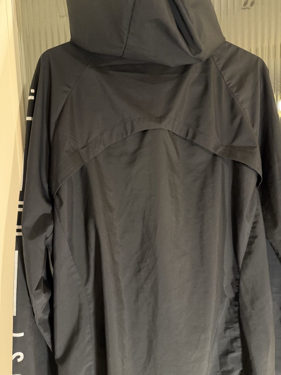 Nike Giacche: Coupe-vent running Nike – Usato da Monthey venduto da iri_9pt5 1
