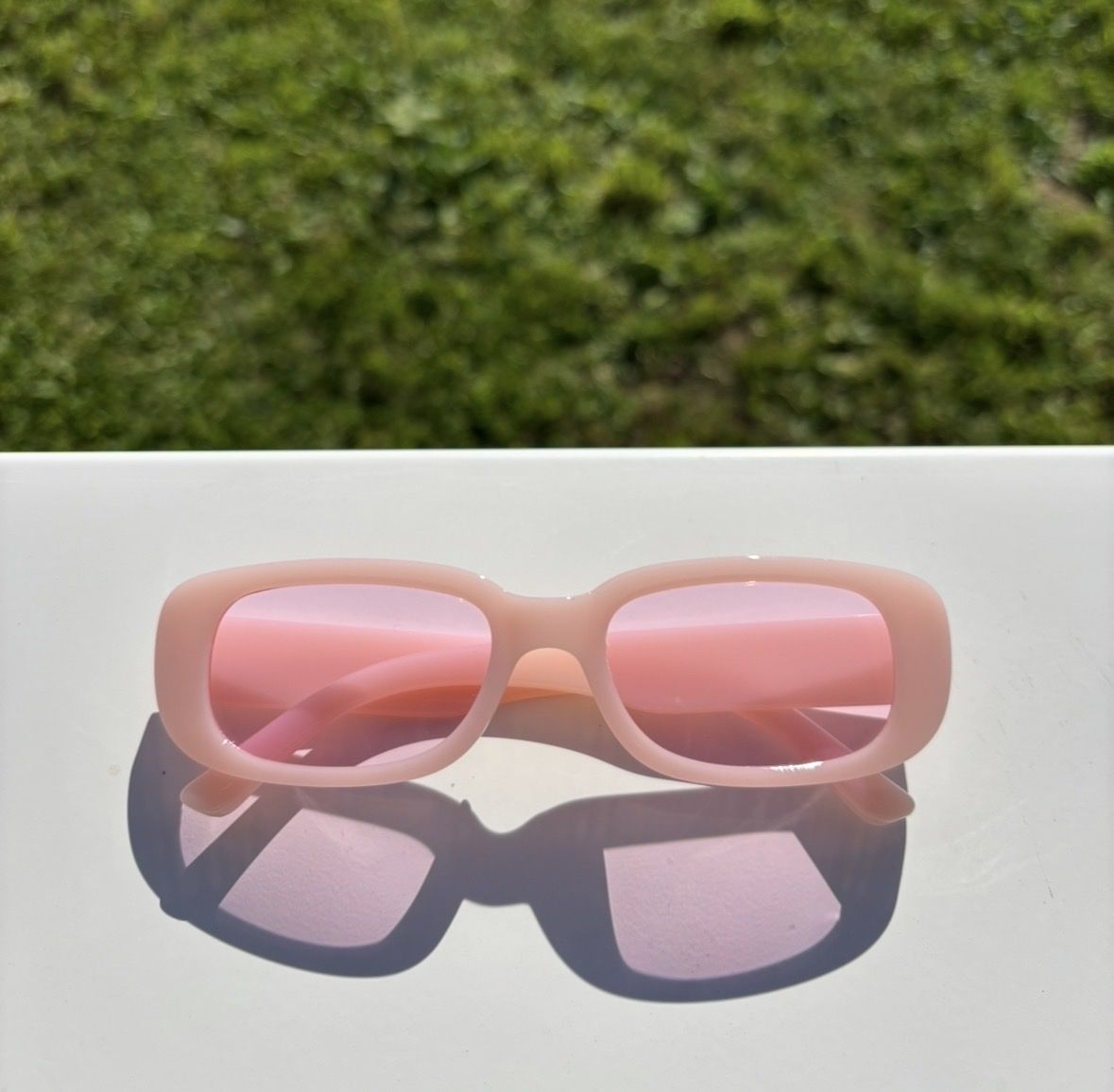 Occhiali & Lenti: Pinke Sonnenbrille – Nuovo (secondo la descrizione) da Neftenbach venduto da tim_6jjn