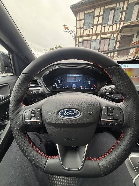 Automobili: Ford Focus ST-Line X – Usato da Wattwil venduto da Levin177 4