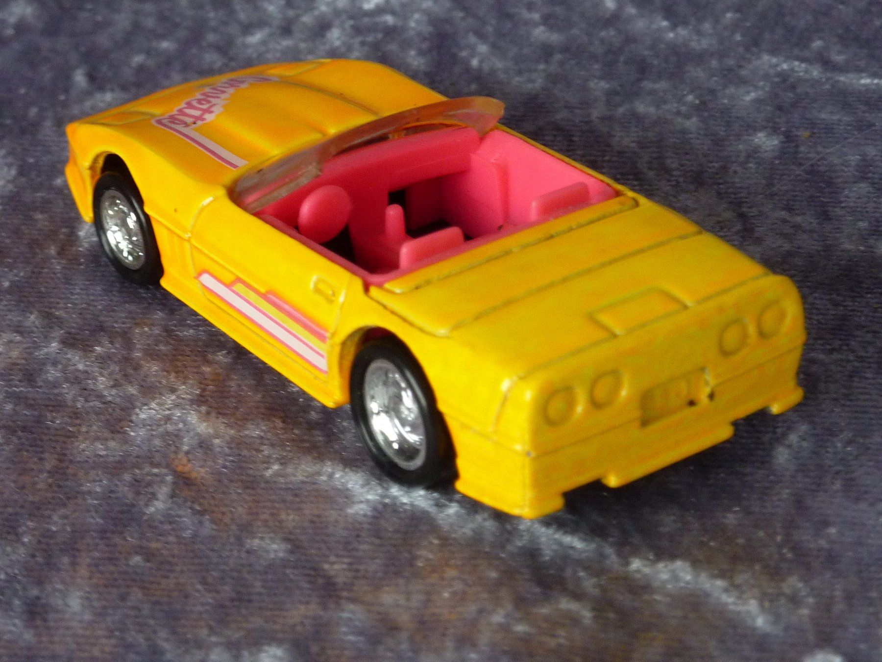 Hot Wheels Modellini d'auto: Custom Corvette Cal. Custom  1:64 – Usato da Dürrenäsch venduto da Cobra1ch 2