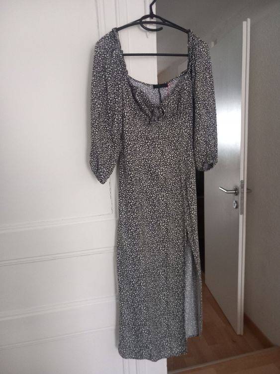 Blouse Longue Noire Et Blanche à Motifs Floraux - Taille L - Neuf Sans étiquettes - Polyester - Style Tunique Décontracté