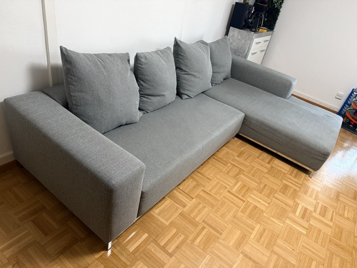 Divani: L-shape sofa grey fabric used condition – Usato da Dübendorf venduto da kat_gxm9 1