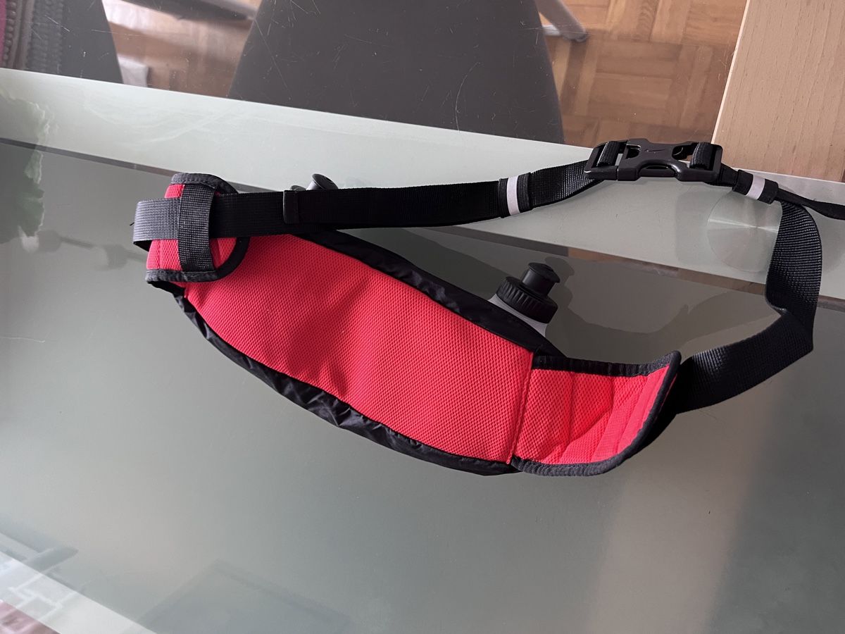 Nike Cinture: Trink Gurt mit 2 kleinen Flaschen – Nuovo (secondo la descrizione) da Volketswil venduto da Latinozh5 2