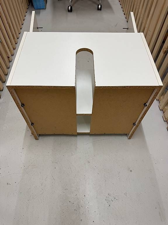 Installations & Meubles: Waschbeckenschrank – D'occasion à Zürich par Parasailor 2