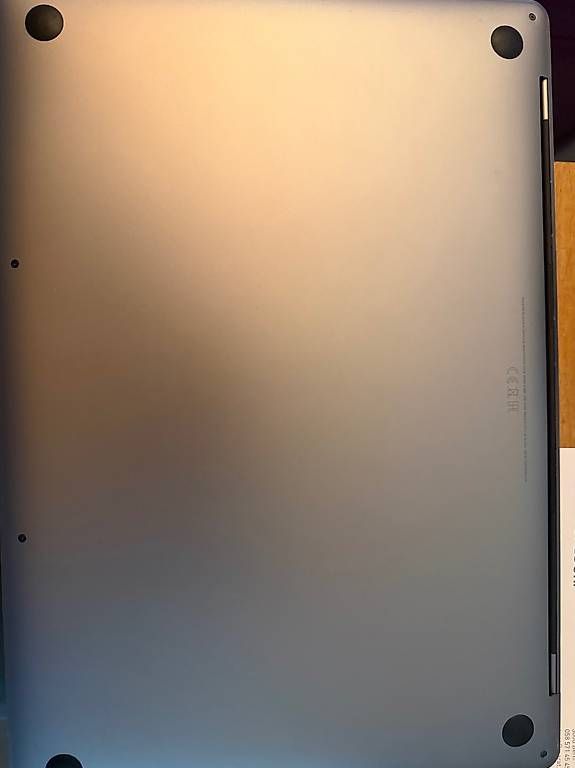 Notebook: MacBook Pro 2019 15" – Usato da Burgdorf venduto da dkr_d2fl 2