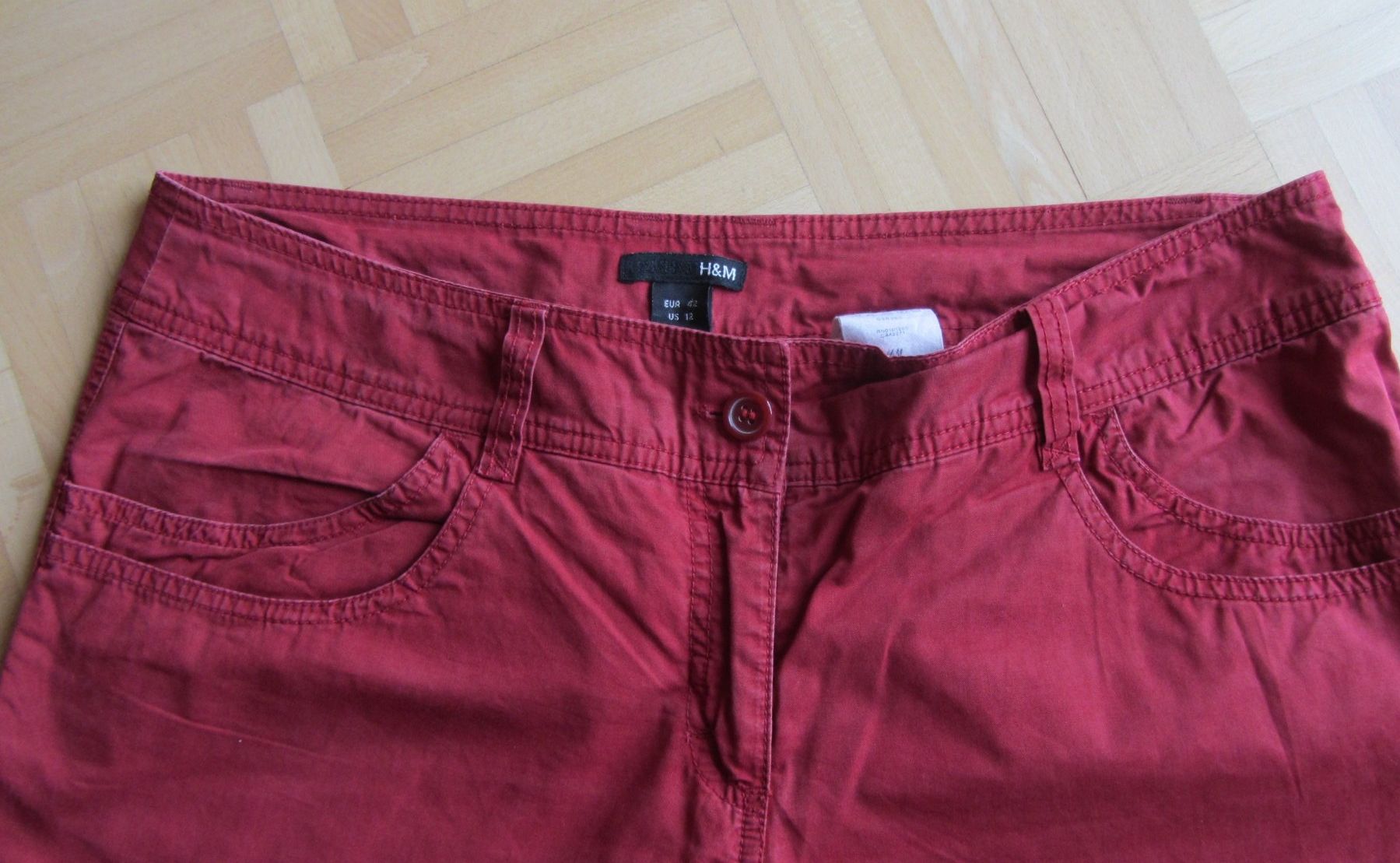 H&M Hosen: Pantalon rouge T 42 en coton – Gebraucht aus Oberried FR von berg04 1