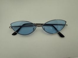 Coole blaue Sonnenbrille