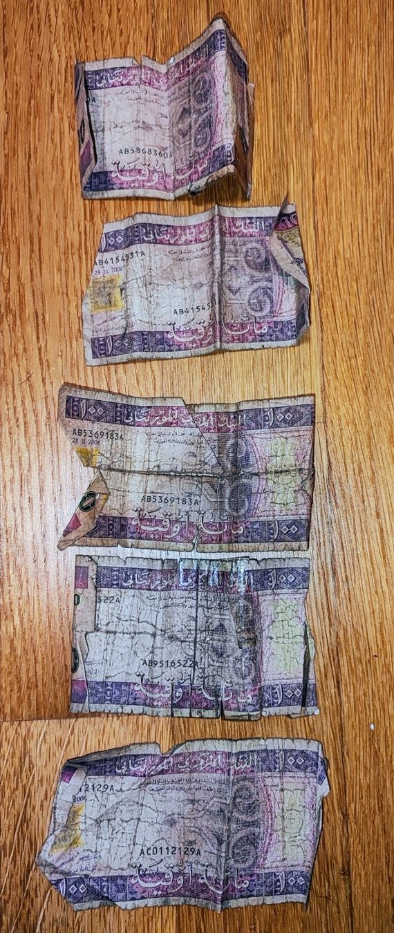 Banknoten: Rare: 3000 ouguiyas mauritaniens – Gebraucht aus Carouge GE von for_8yym 3