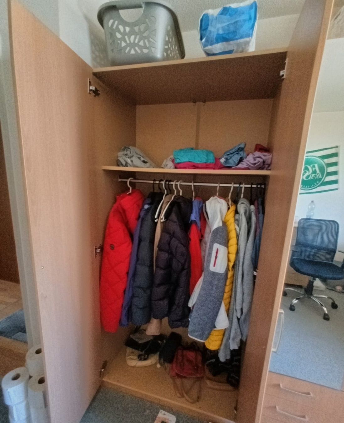 Schränke: Schrank mit Spiegel – Gebraucht aus Bischofszell von thomasfrei3 2