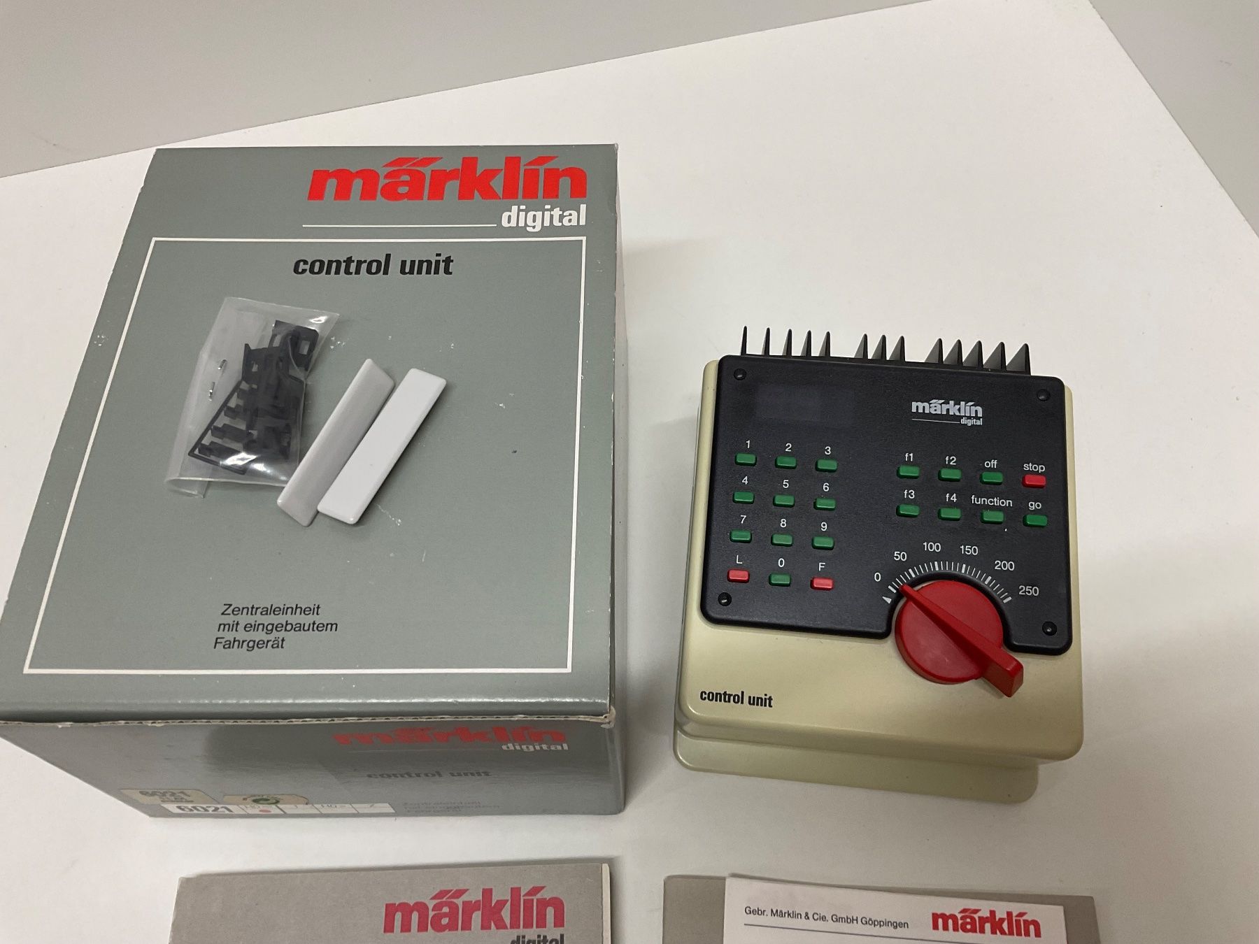 Märklin Modelleisenbahnen: Märklin Digital, 6021 Control unit, Bespielt mit OVP – Gebraucht aus Chur von Chur75 1
