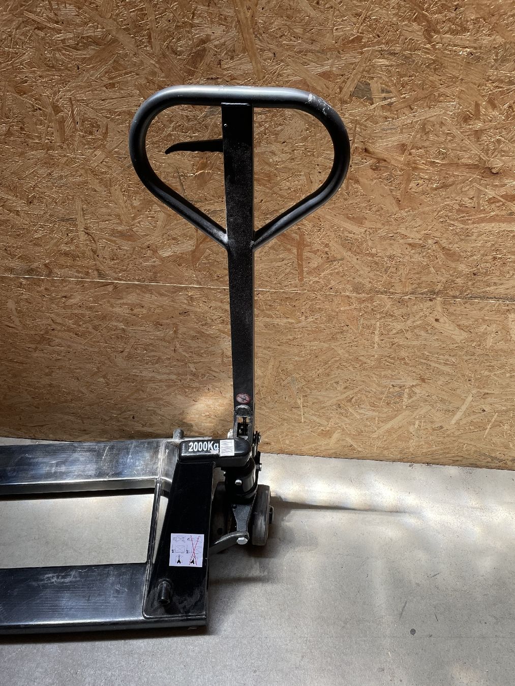 Carrelli elevatori e a forche: Palettenrolli 2000Kg  – Usato da Emmenbrücke venduto da Gzl-94 1