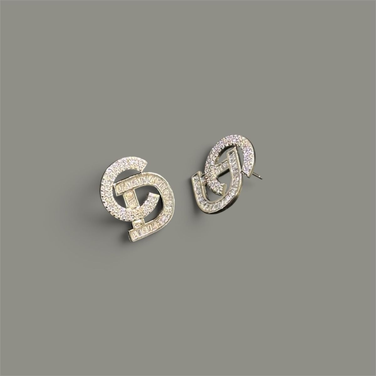 Orecchini pendenti & Orecchini a lobo: Boucles d’oreilles  – Nuovo e nell'imballaggio originale da Châtel-St-Denis venduto da Montclair_Swiss 1