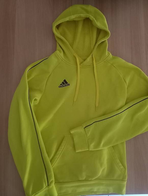 Adidas Pullover & Sweatshirts: Hoodie jaune Adidas taille S – Gebraucht aus givisiez von odilev 2