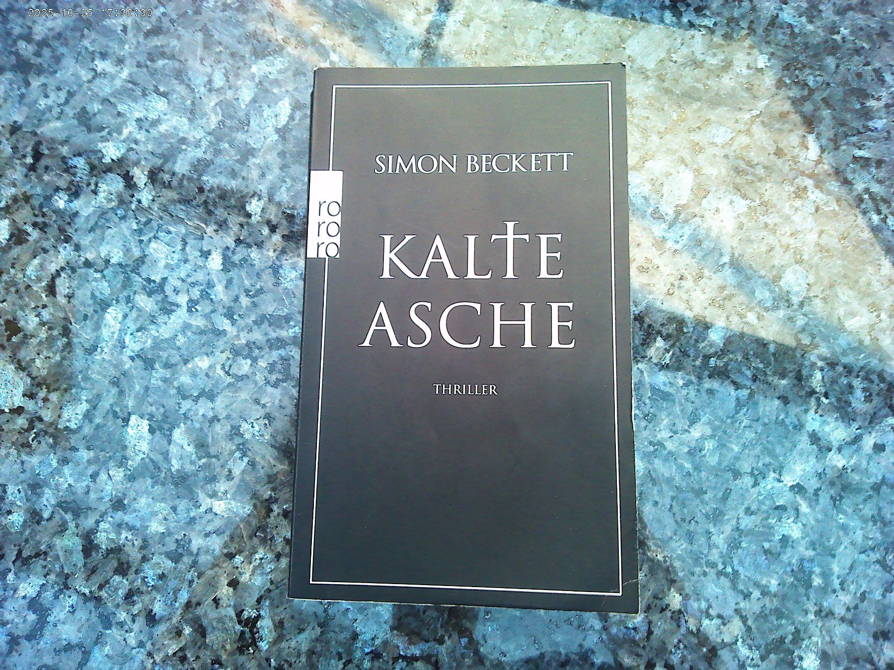 Libri: Kalte Asche von Simon Beckett – Usato da reitnau venduto da Sib7