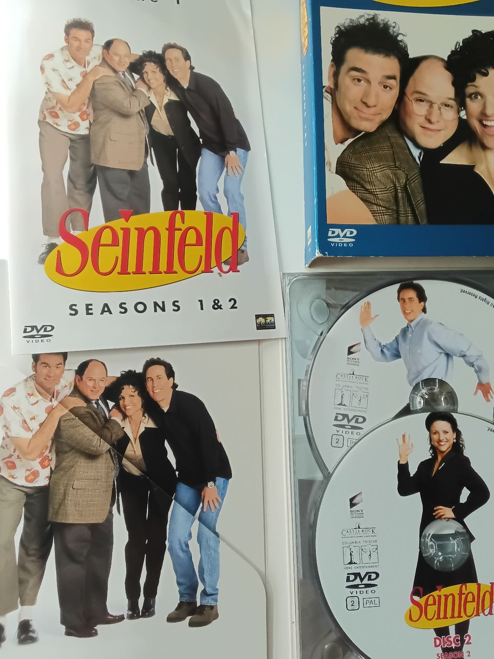 Tutti i DVDs: Seinfeld Seasons 1 & 2 DVD Box Set with 4 DVDs – Usato da Immensee venduto da vgitter 3