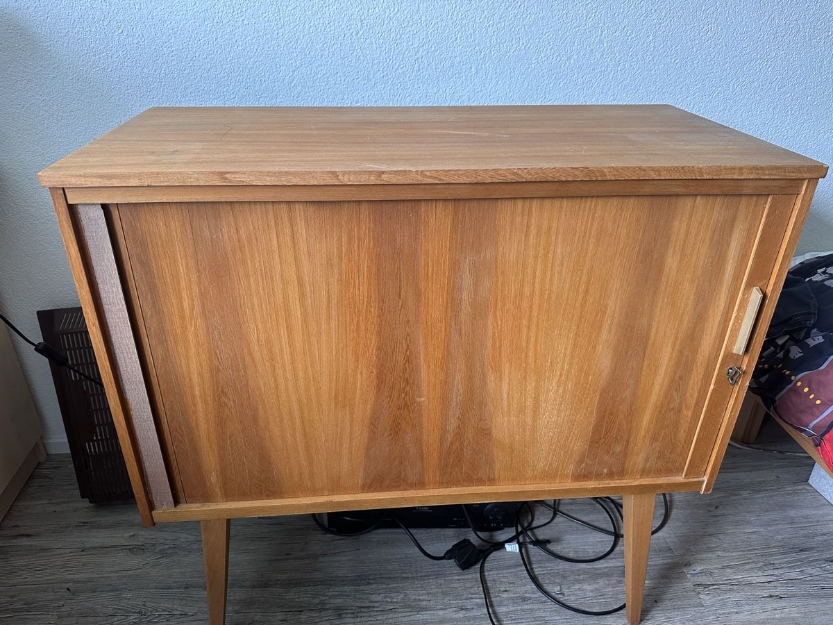 Televisori: Gaetz Mandarin Fernseher Lampe – Usato da Reichenburg venduto da Sannyblume 1