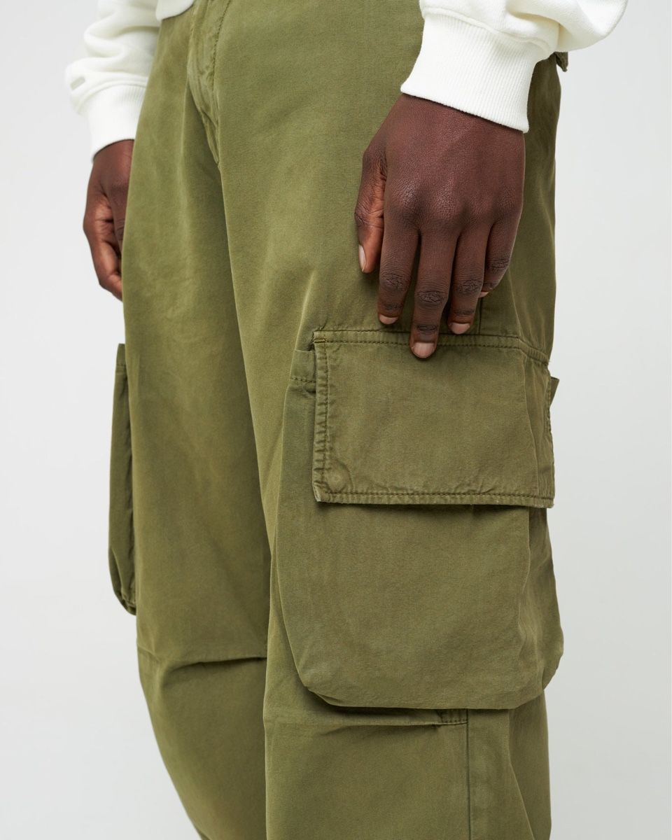 Pantaloni: Eightyfive Side Pocket Wide Cargo olive - Orginalpreis 120.- – Nuovo e nell'imballaggio originale da Zürich venduto da luxuryoutlet1 2