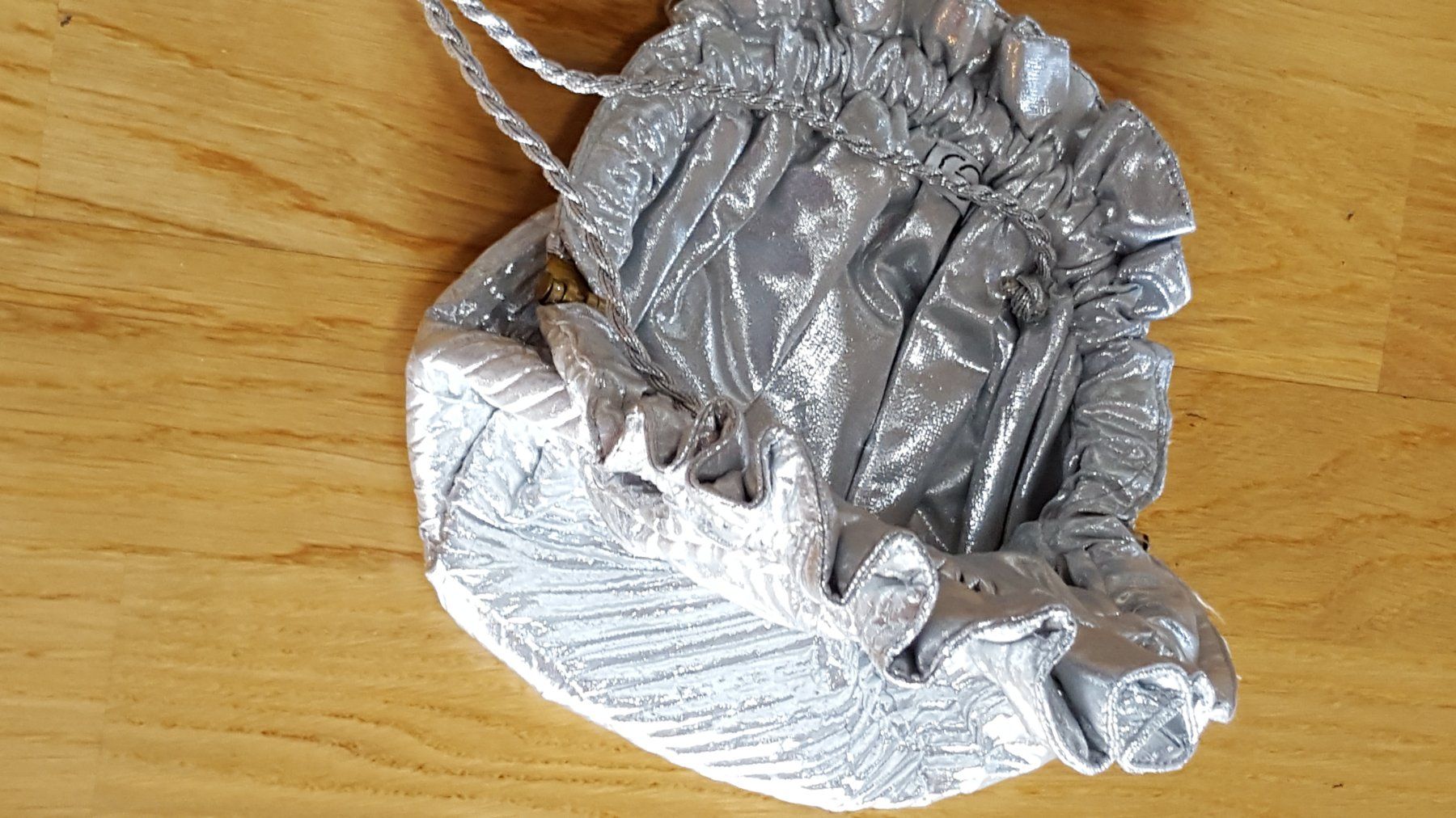 Taschen für Damen: festliches silber Damentasche Pochette Hochzeit – Neu (gemäss Beschreibung) aus Hittnau von Gamoe 3