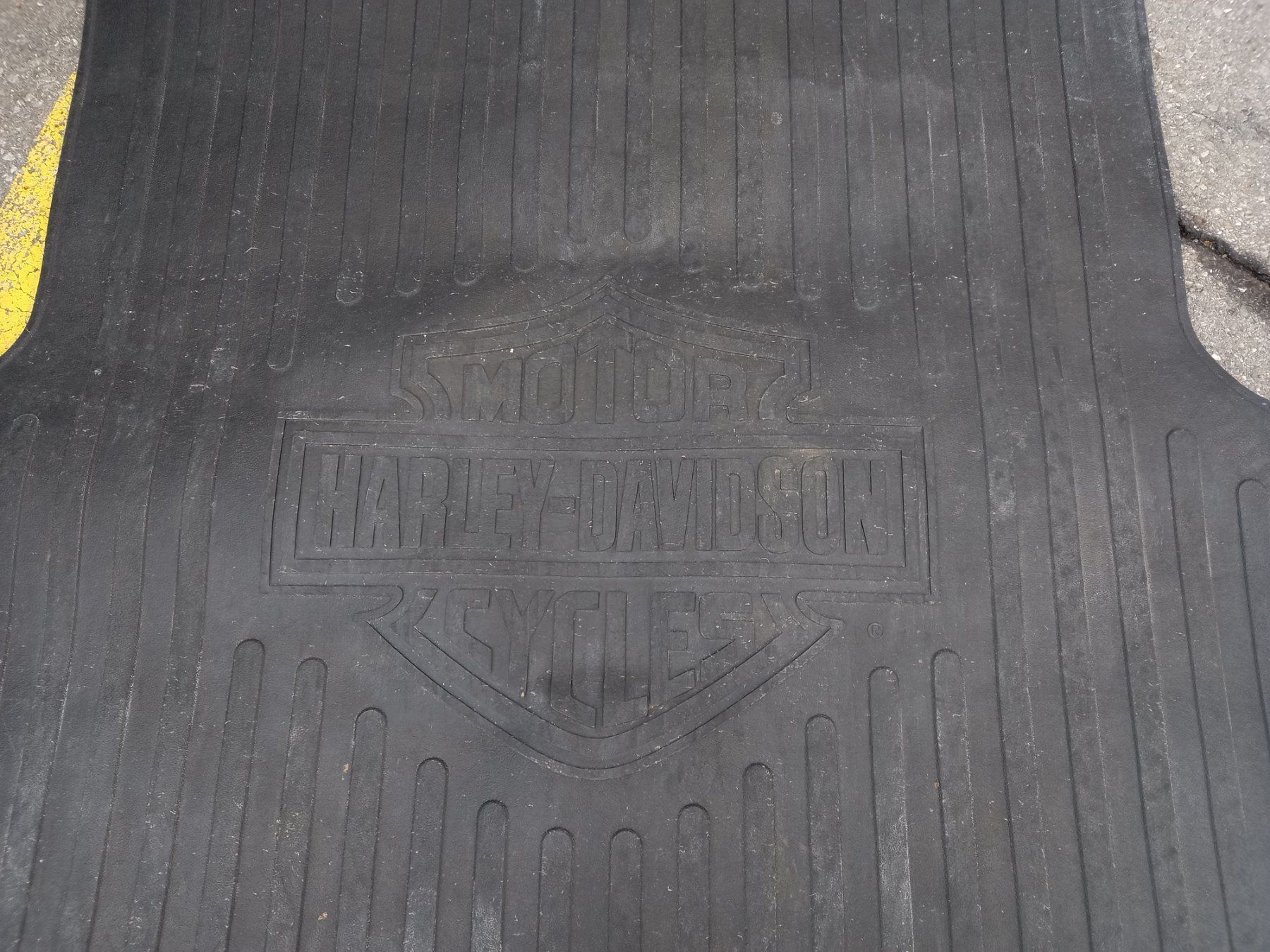 Ford Tappeti & Tappetini: Ford F150 Harley Davidson Pickup Matte – Usato da Alpnach Dorf venduto da Americandream 3