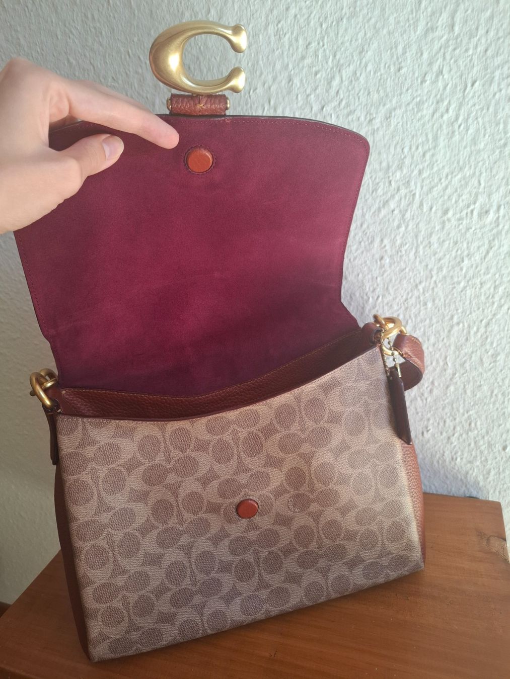 Coach Borse da donna: Coach May Shoulder Bag – Nuovo (secondo la descrizione) da Carouge GE venduto da Juli_03 5