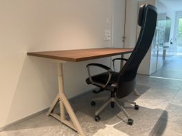Schreibtisch & Bürostuhl im Set