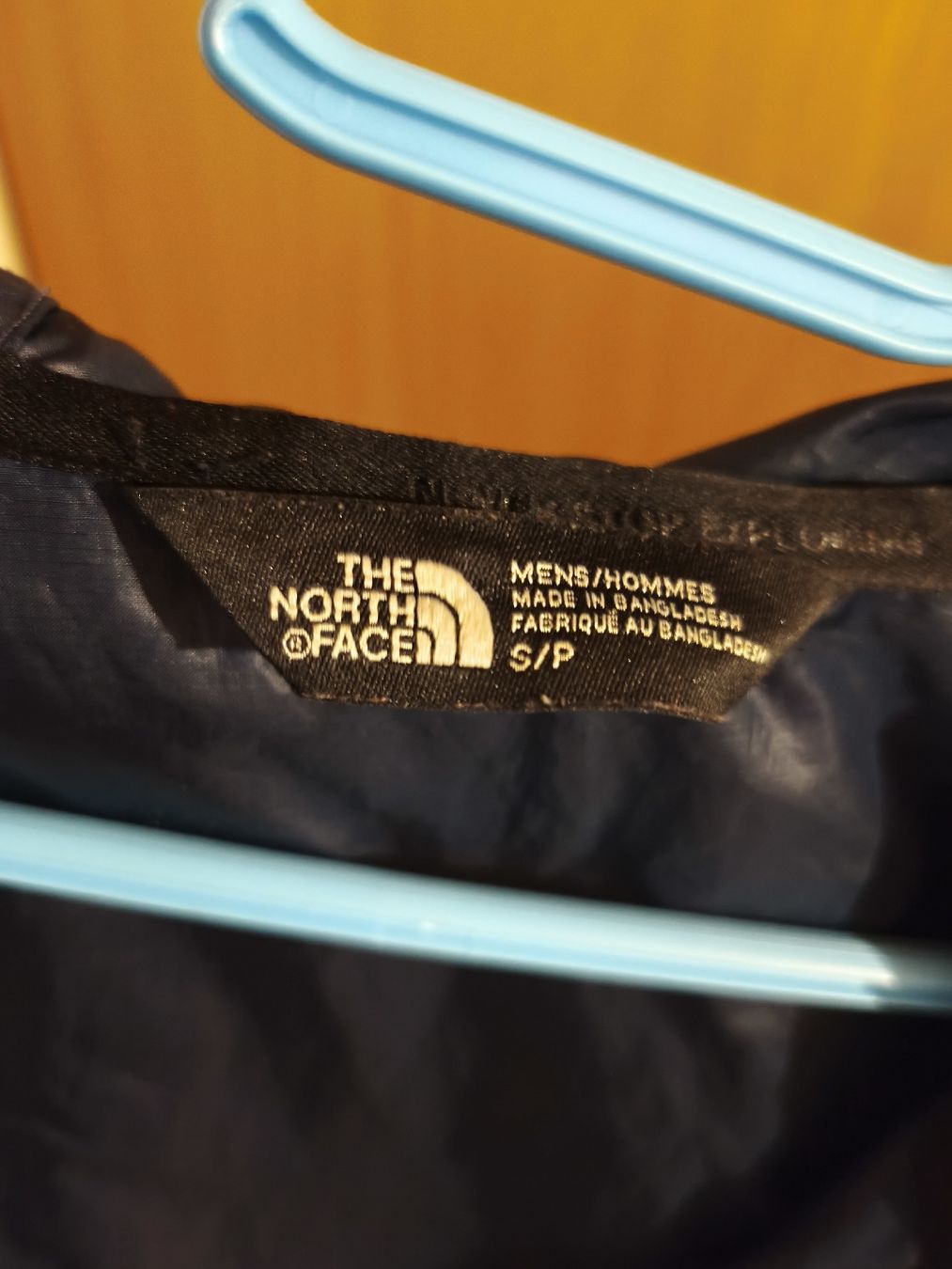North Face Giacche: North Face Windbreaker – Usato da Kandersteg venduto da digginblackpearlz 3