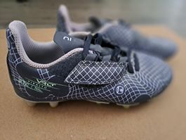 Frühling!! Fussballschuhe Gr.32 KIPSTA Viralto (gebraucht)