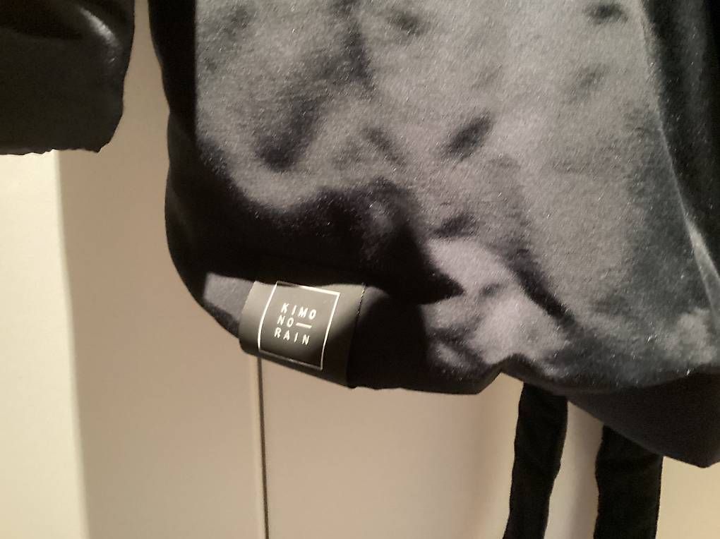 Arte internazionale: Kimono Rain – Usato da Minusio venduto da dan_q7sp 1